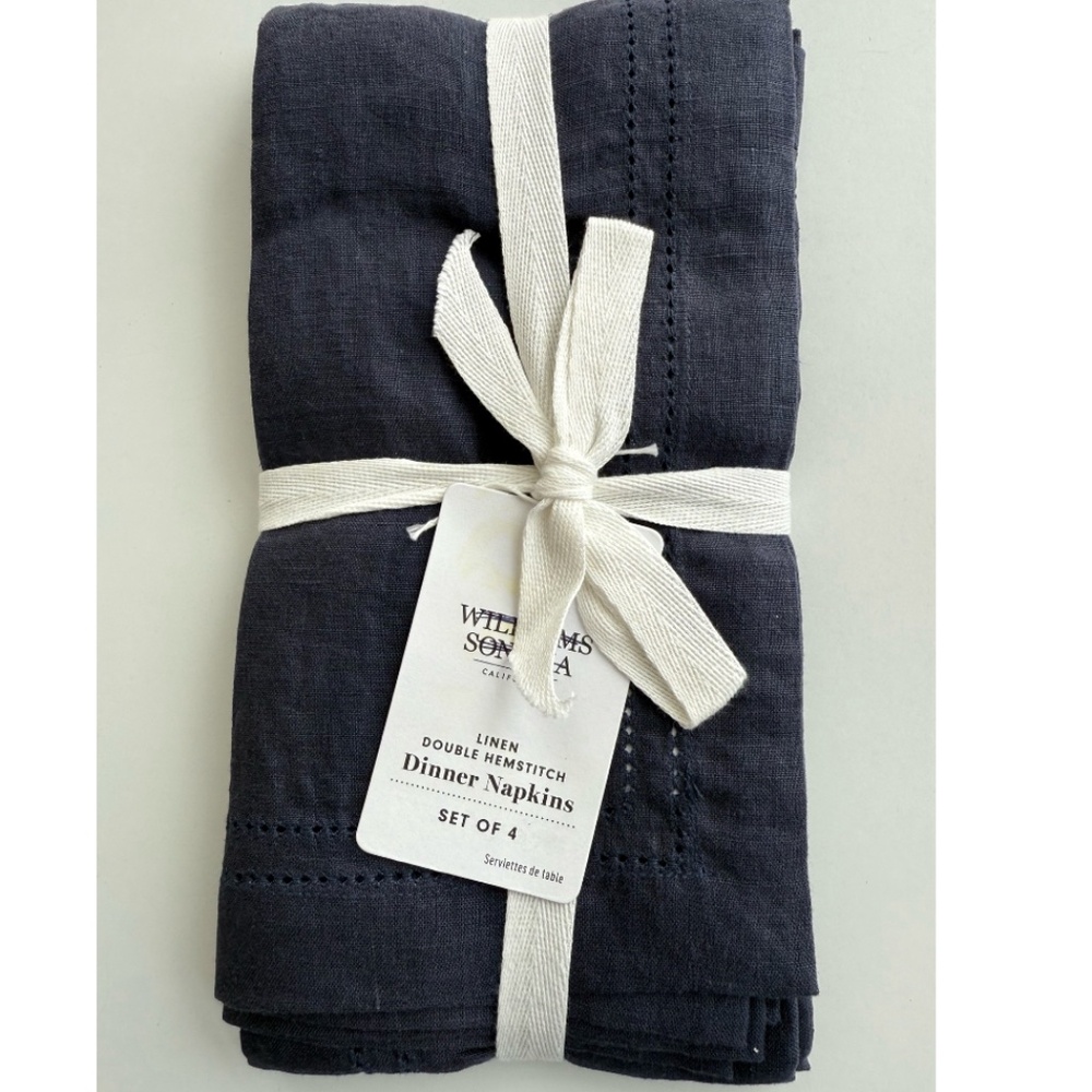 NWT William and Sonoma Navy Linen Double Hemstitched Napkins 1 set of 4 Napkins